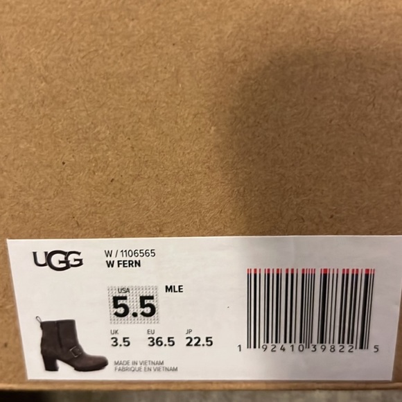 UGG Australian Suede FERN Boots SIZE 5.5  NEW - Picture 3 of 3